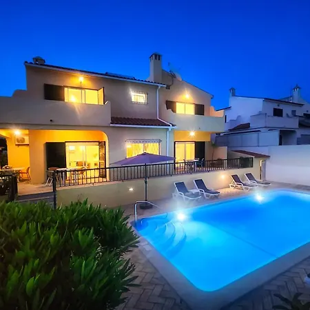 Margarida - Private Pool - 10 Guests - וילה