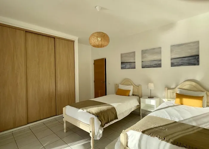 Margarida - Private Pool - 10 Guests -