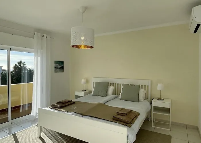 Villa Margarida - Private Pool - 10 Guests - Albufeira